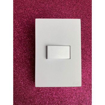 Conjunto Interruptor Simples Horizontal 4x2 - RECTA BRANCO SATIN FOSCO